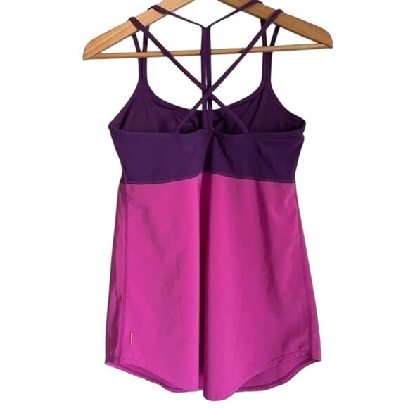 Lucy Tank Women’s Medium Purple and Pink Built in Sports Bra Lightweight - Picture 2 of 6